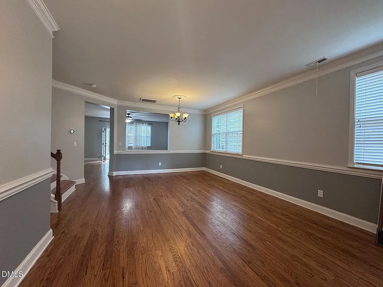 4 bed, 3.5 bath, 2900 sqft, $2,900 — Photo 2