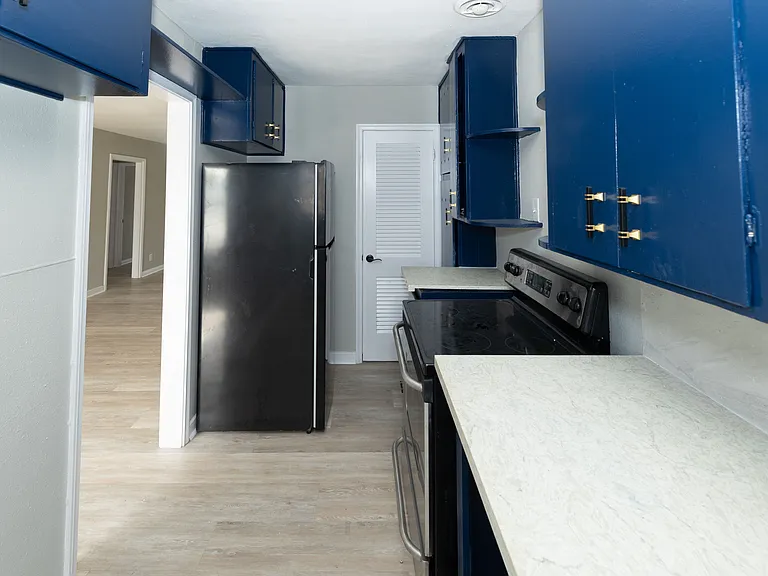 254 Leming Ave #MAIN — Photo 6