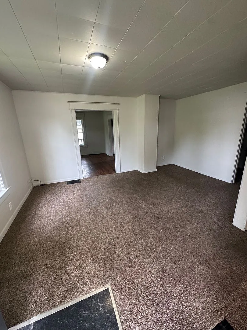 1150 Kinnaird Ave — Photo 2