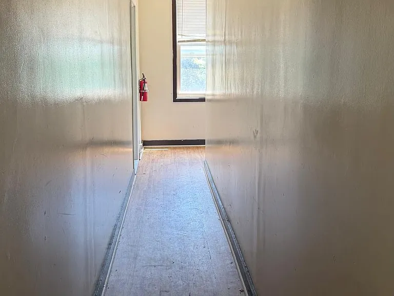 126 W Main St #5 — Photo 10