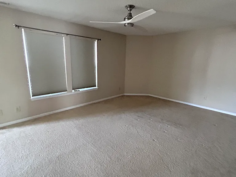 6888 Woodland Heights Dr — Photo 23