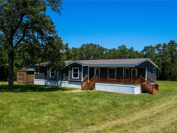 959 Pin Oak Rd, Franklin, TX 77856
