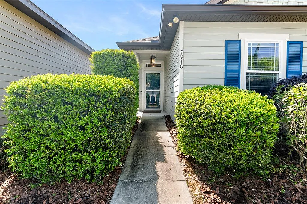 3 bed, 2.0 bath, 1636 sqft, $2,750 — Photo 4