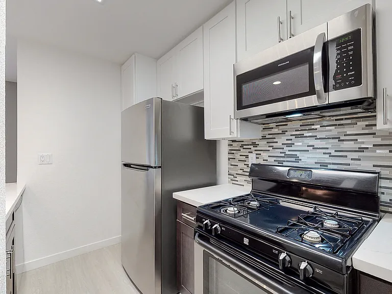 Club Marina Apartments — Photo 16