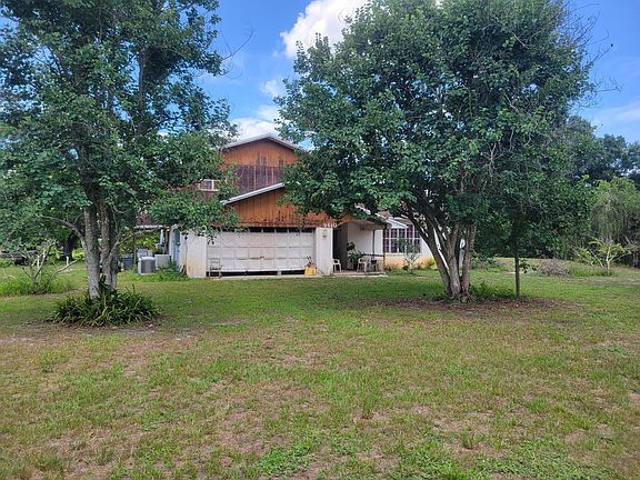 4th image of 9610 Orange Avenue
