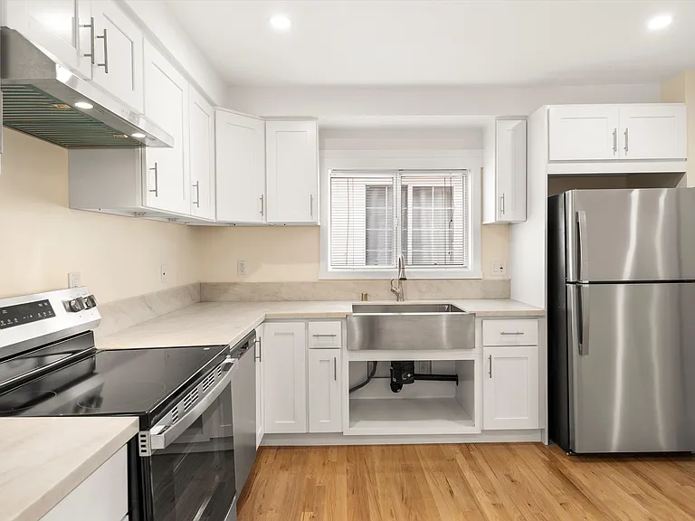 6190 Mesa Ave — Photo 21