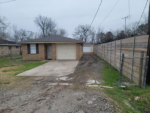 2nd image of 5306 6th St