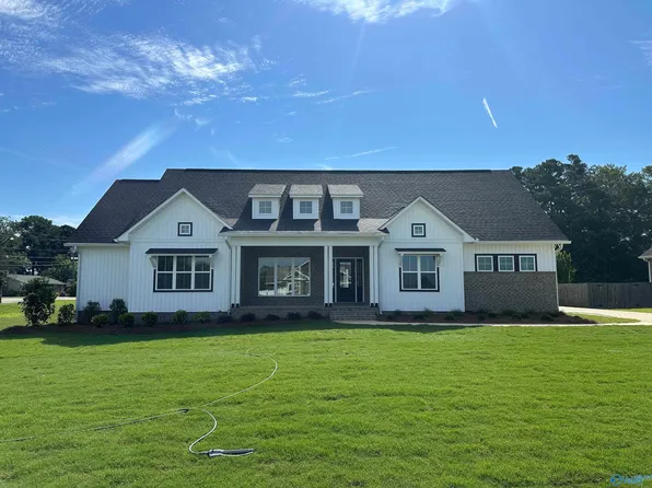 2665 Legacy Trce, Gadsden, AL 35907