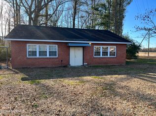 301 S Asbury Church Rd, Washington, NC 27889