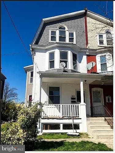 1st image of 1331 72nd Ave