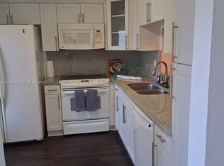 301 NE 14th Ave APT 202, Hallandale, FL 33009