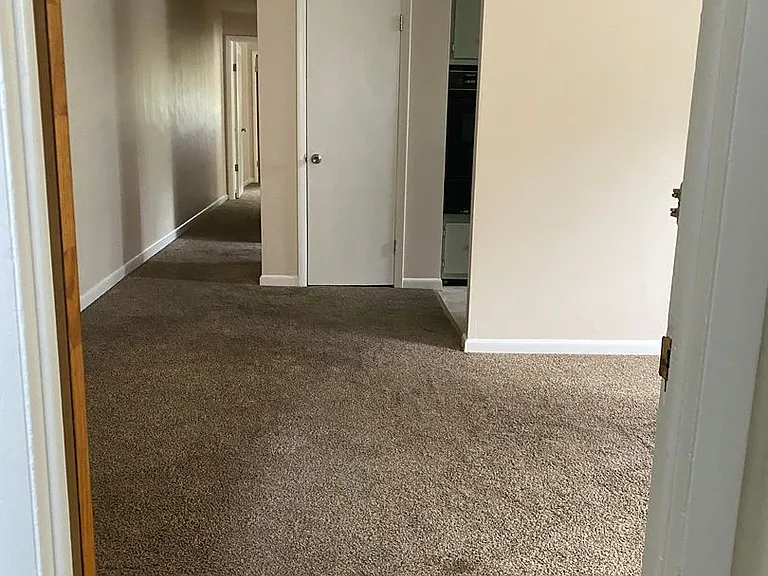 3401 Berkley Ave — Photo 5