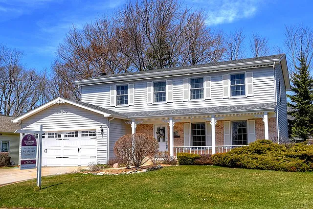 4820 Barnwood Trl photo 1