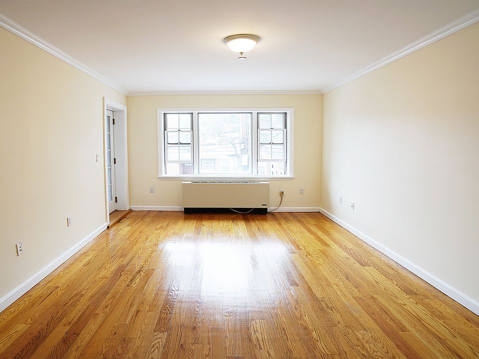1st image of 14-38 31st Dr #6A