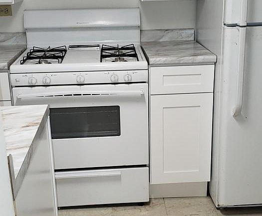 5th image of 6214 N Naper Ave #G