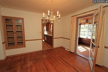 3rd image of 1806 Kenton Cir