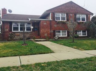 2854 Frankel Blvd, Merrick, NY 11566