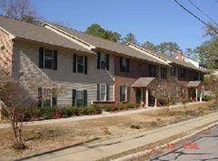 305 Hinsdale Ave APT 204, Fayetteville, NC 28305