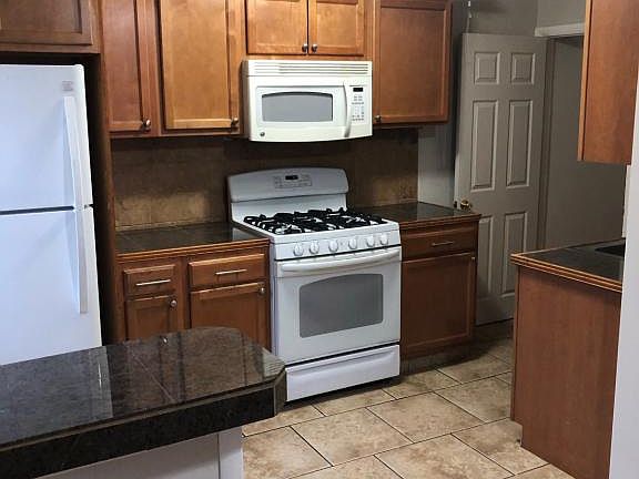 3rd image of 5925 Summerdale Ave