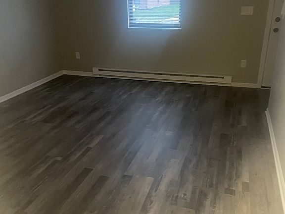 3rd image of 615 Banyon Tree Way #E