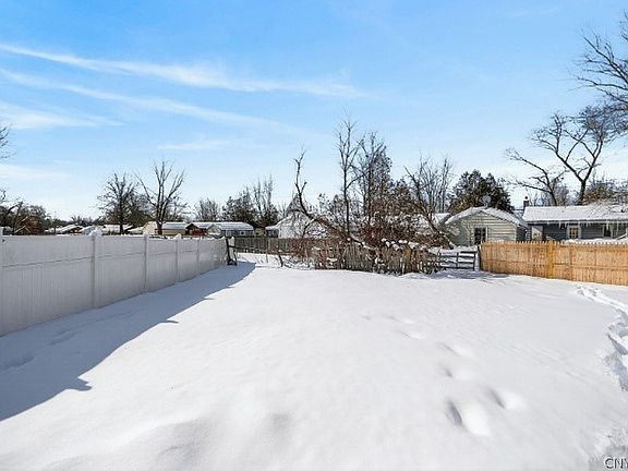 5th image of 1307 Cedarbrook Dr