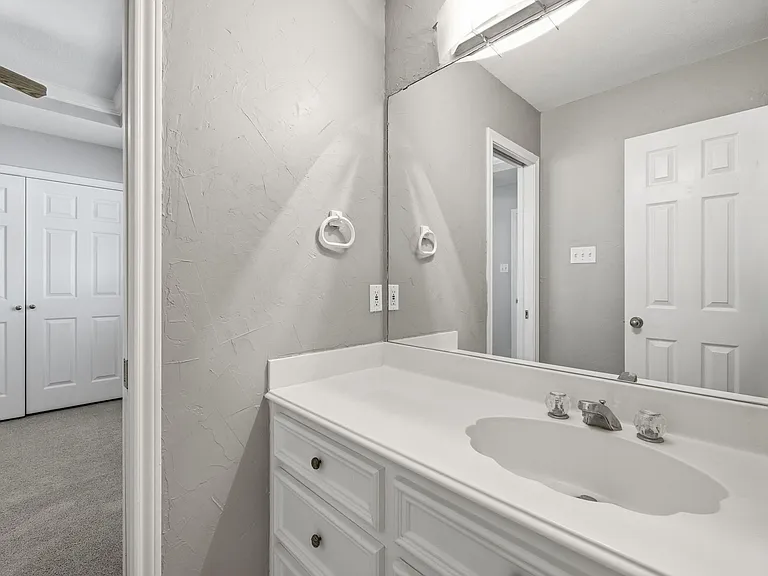 905 Winged Foot Dr — Photo 40