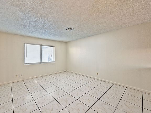 5th image of 5198 Greene Ln APT B