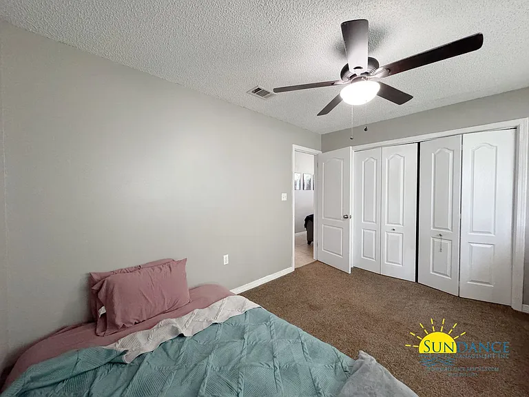 1701 Colonial Ct — Photo 11