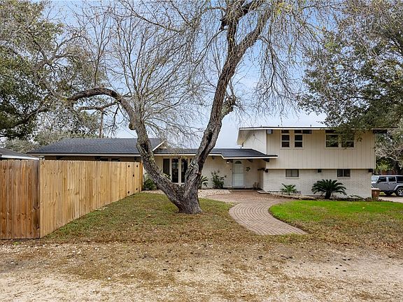 2nd image of 11102 Birdwood Ln