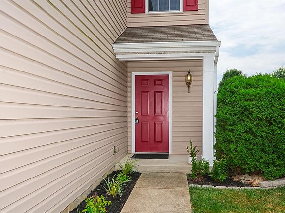 2nd image of 7414 Heaton Cir