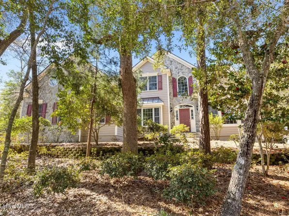 121 Oakleaf Drive, Pine Knoll Shores, NC 28512