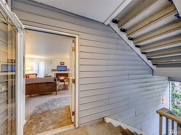 2nd image of 7601 Concord Ln NE #104