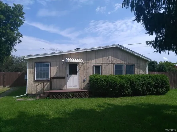 4671 Gasport Rd, Gasport, NY 14067