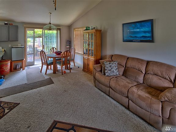 4th image of 24218 44th Avenue Ct E