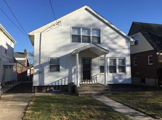 46-31 157th St, Flushing, NY 11355