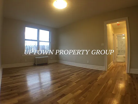 Rented by Uptown Property Group | media 10