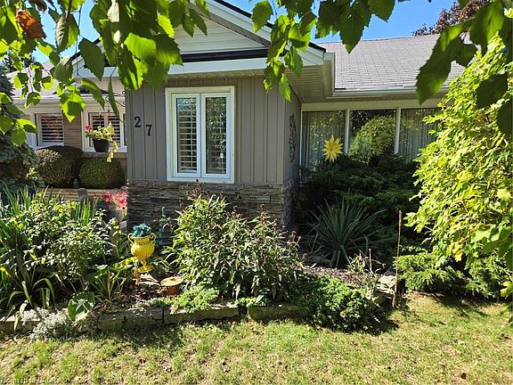 2nd image of 27 Hepburn Ave