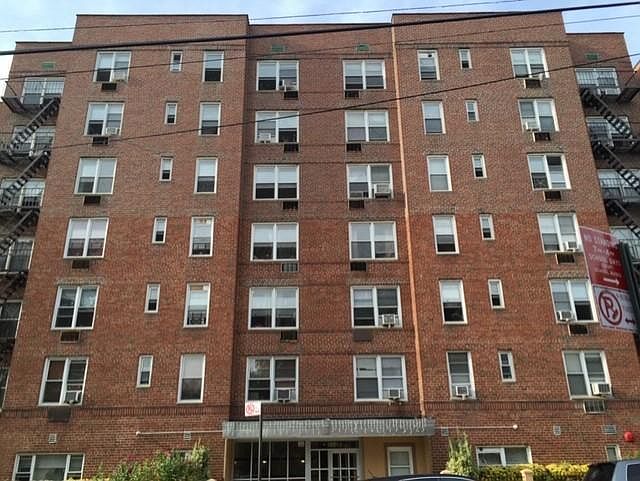 1st image of 14219 Barclay Ave APT 7J