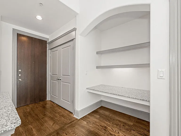 The Residence at Southpark — Photo 33