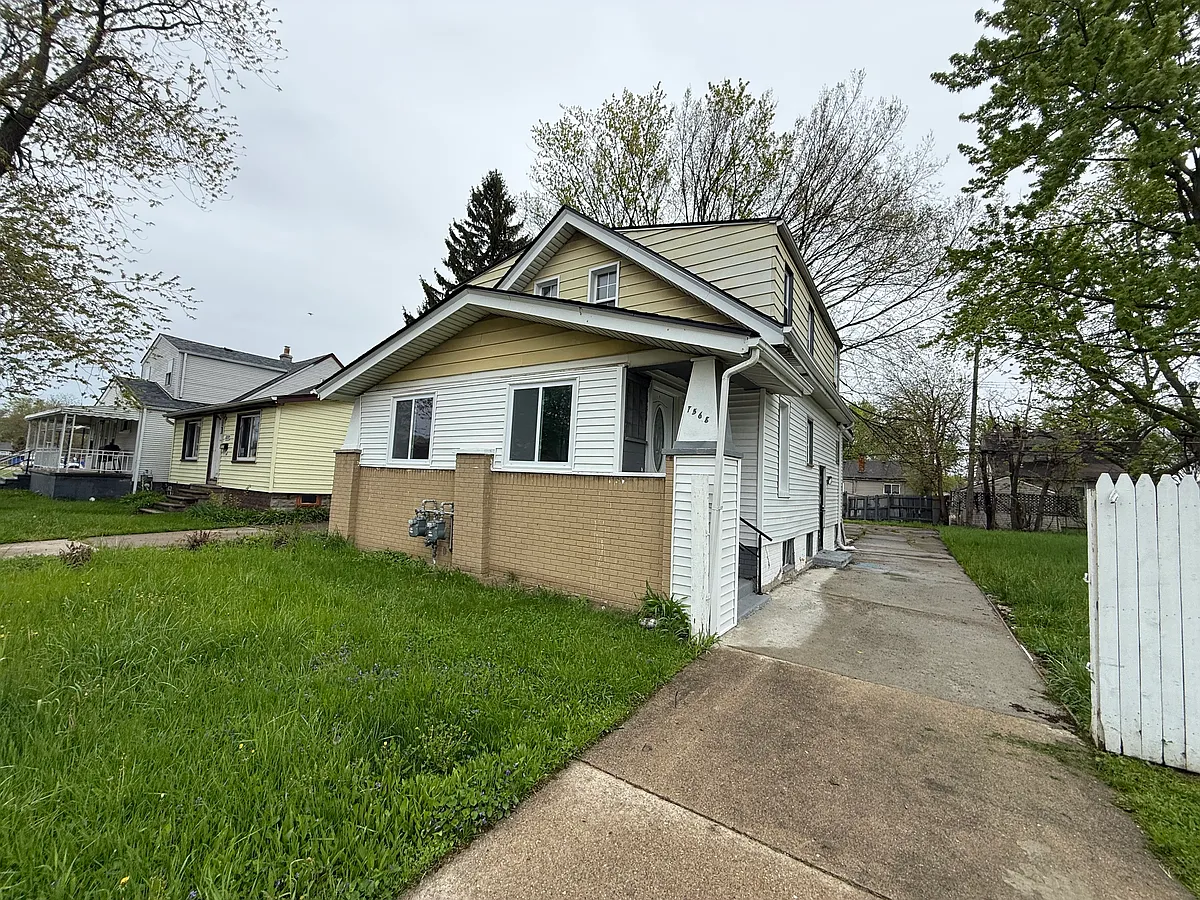 Building Photo - 7568 Hudson Ave #2