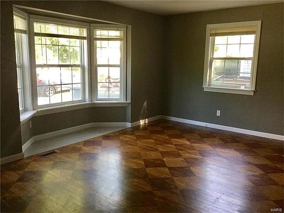 3rd image of 3531 High Dr