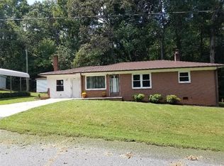 100 5th Avenue Dr SW, Catawba, NC 28609