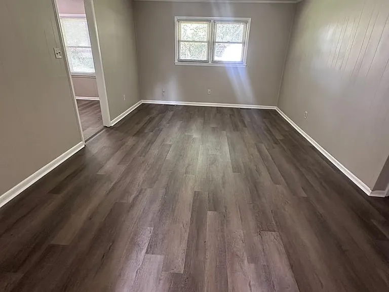 706 Fremont Pl — Photo 4