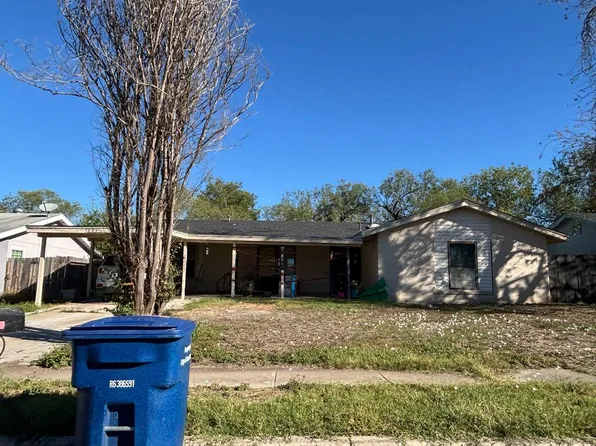 5883 Laurel Valley Dr, San Antonio, TX 78242