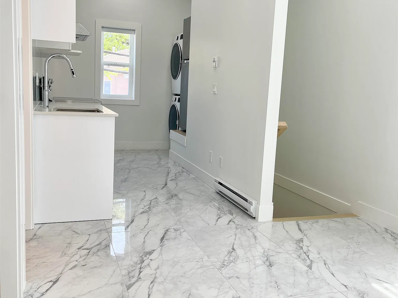 2 bed, 680 sqft, $2,200 — Photo 4
