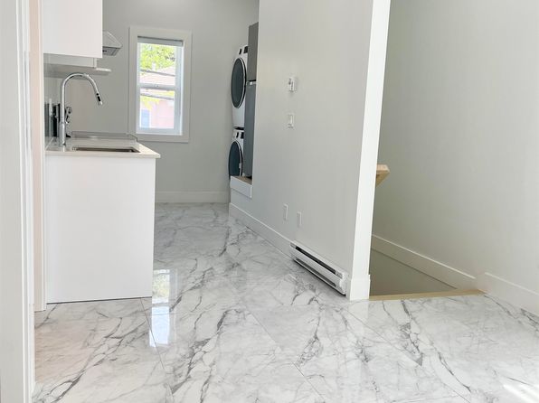 2 bedroom rental in Vancouver — photo 4
