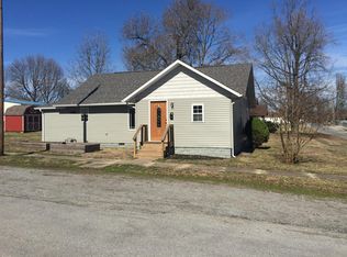 821 E Harrison St, Herrin, IL 62948