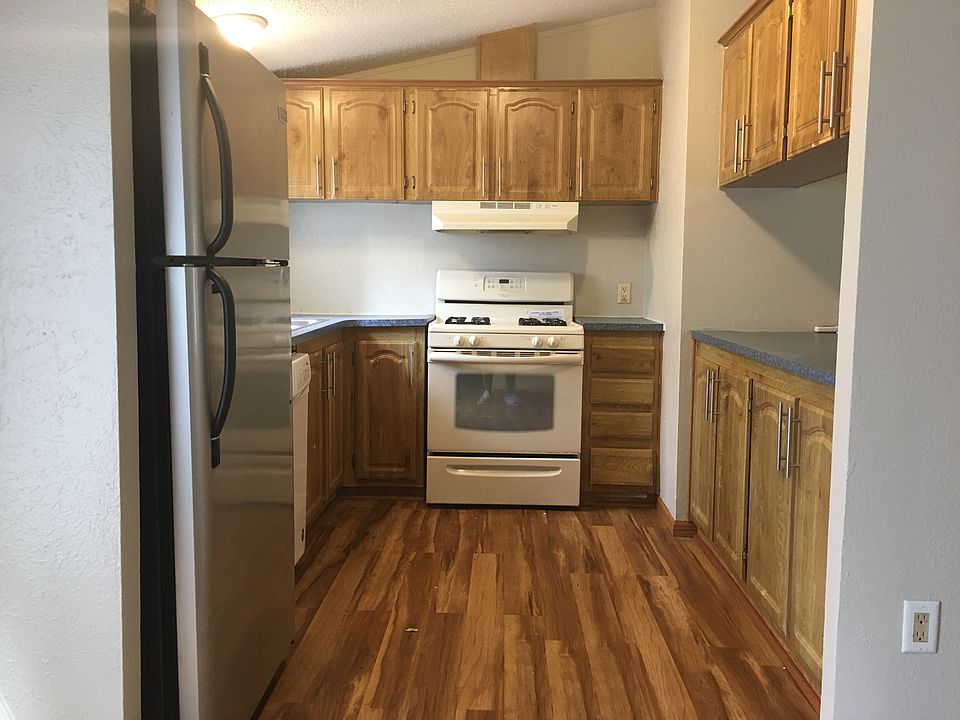 1st image of 1435 Southwood Dr