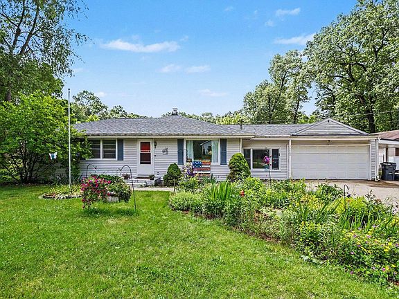2nd image of 26660 Lakeview Dr