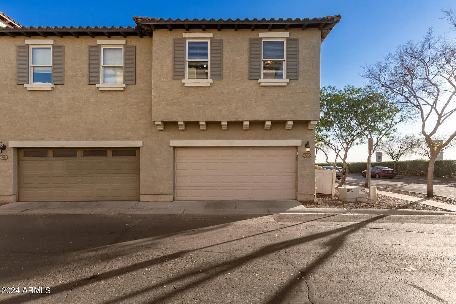 3 bed, 1303 sqft, $2,200 — Photo 2